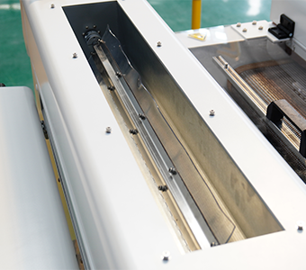 Roller dusting stable operation