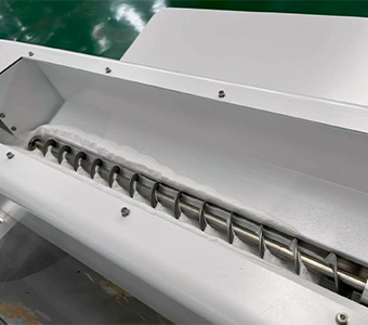 Auto-recycling powder device