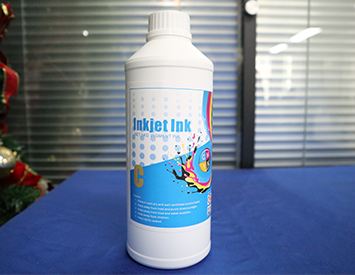 Tinta pigmentada a base agua de color CMYK y blanco con opción de color fluorescente