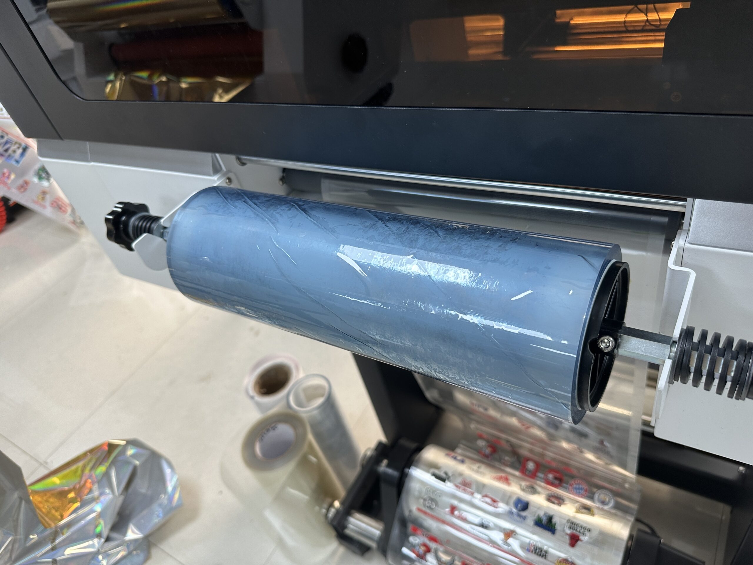 A3 roll crystal label printer mobile phone case acrylic plastic metal wine bottle pattern transfer sticker UV printer