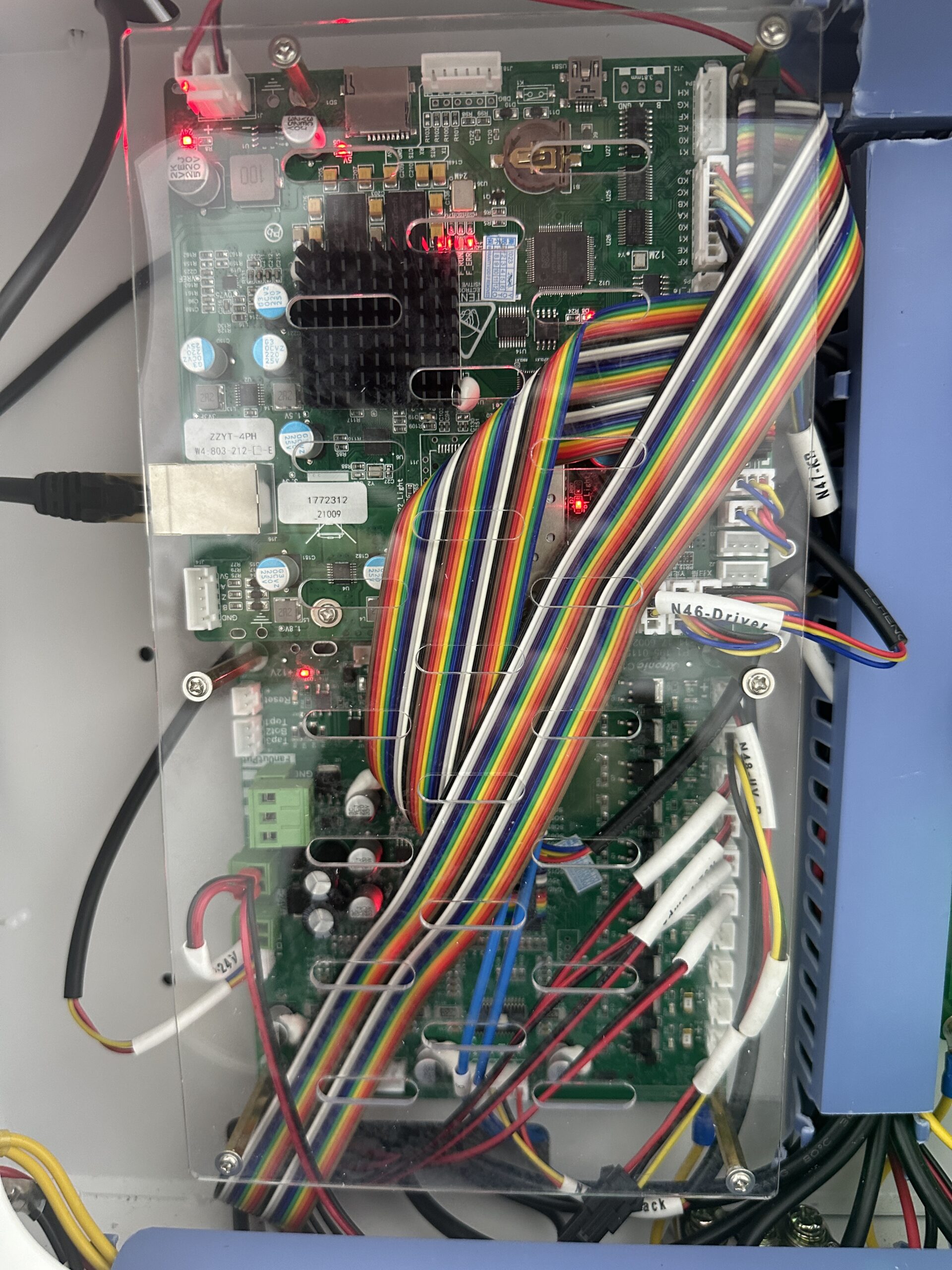 AGP 60cm UV DTF 프린터 자동 2 in 1, 라미네이터， 3/4 i3200/i1600 라벨용 프린트 헤드 포함