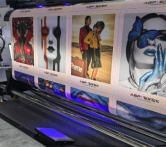 High Speed 1850mm UV Inkjet Printer CMYK+W+Varnish Large Format UV Printing Machine for Lightbox